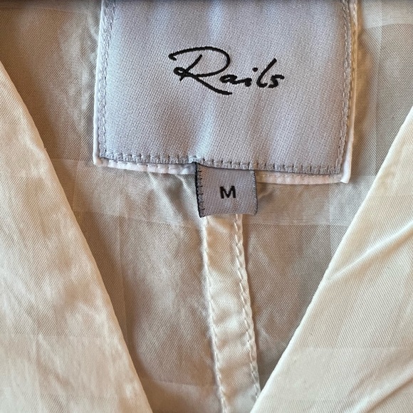 Rails - Tie Front White Button up blouse - Picture 2 of 9